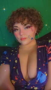 Funhousewife69 Public Pic 9