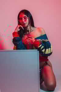 BellaCrawford1のBELLAの 2枚の写真