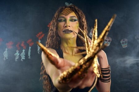 AngelaDevins Medusa's alluring eyes Pic 3