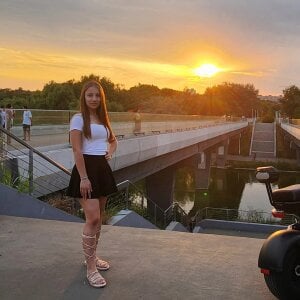 Public de Moonelys  3 Imagens