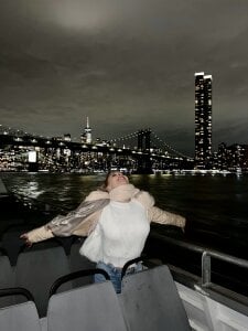 KylieeV kullanıcısının NYC Diaries🗽 albümü -  9 fotoğraf