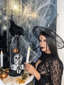 Anny-Cute Halloween Pic 6