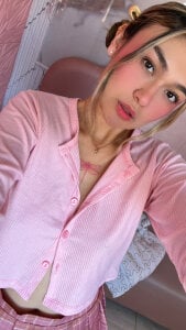 Im-Lola Public Pic 5