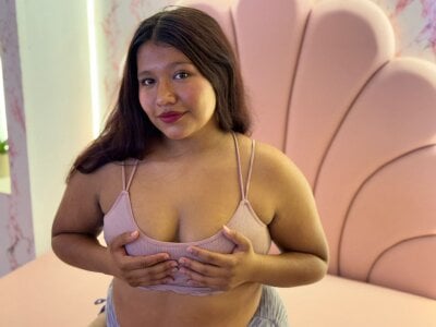 Sharon_Curvy Brunette ❤ Pic 4