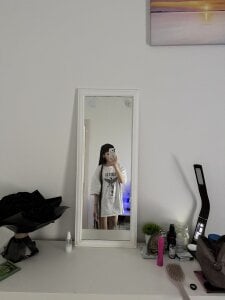 IvyAshworth Public Pic 6