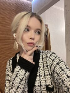 Lollita_Love's Sex Photo Gallery with Nude Pics | Stripchat