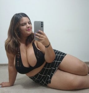 Zdjęcia Huge_Titties_ Check me out a little more :P: 