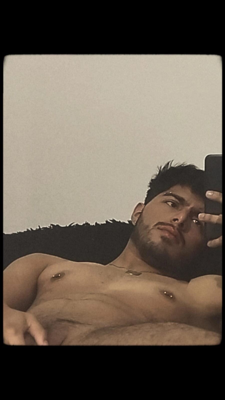 jaiden_thoner 님의 트렌드 중인 사진  1632개