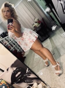 ZoeMesmerizesweet cute white lil night dress🌸SO NOT..like me🤣♠️图片 9