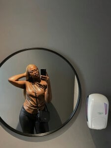 Moonzy77 Fun w/friends look like: Immagine 