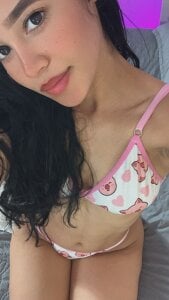 Sweet girl 🎀 de Naty_Rose23  3 Imagens