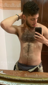 axel_giracr Chest 🦊 Pic 2