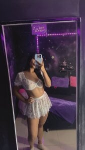 ValentinaRojass_ Public Pic 4