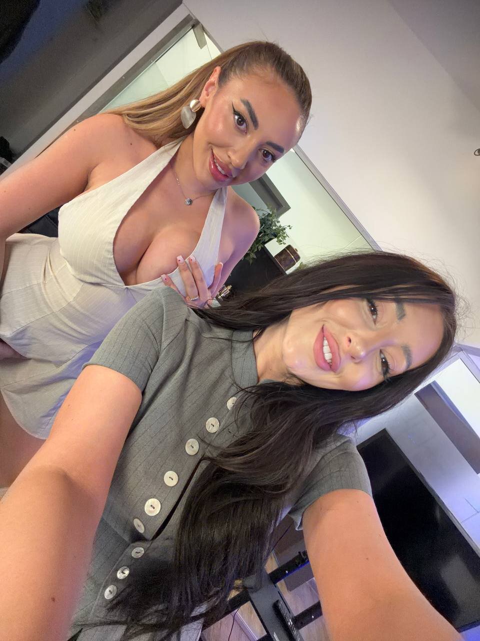 Трендове зображення  9890 BabesGoWild