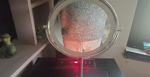 jhonschen's Dinnanzi alla stufa a pellet Sex Photo 3