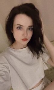 AllynHagie Trembling feelings 🕊️💕 Pic 3