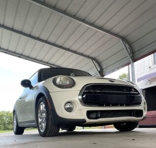 messyclumsyprincess My mini Cooper S 🤍 🖤 Pic