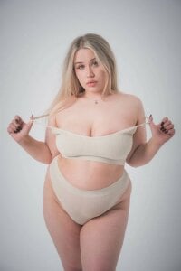 Sexxxsirens Monica Pic