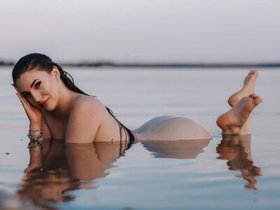 Public de EveHyde  3 Imagens