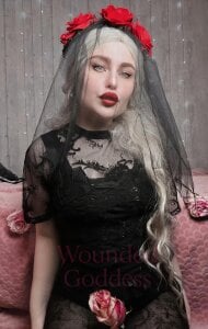 Wounded_Goddess_ Wounded Goddess 🩸 Pic 3