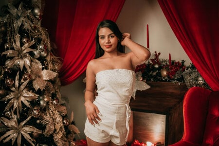 IvyEllis I want to be your Christmas present 🎁😈 Immagine  7