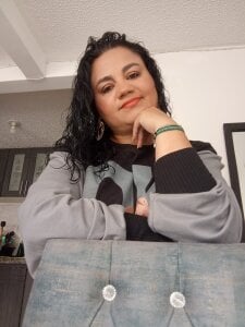 Thaliana_Caetani_ Public  รูป  2