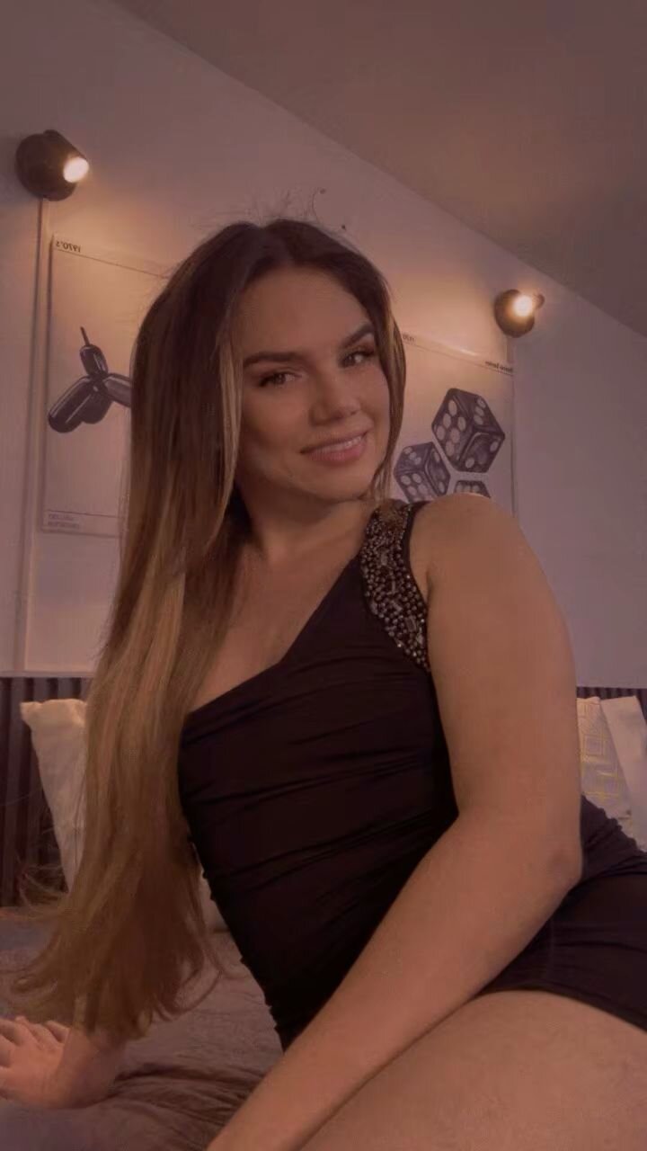 Foto  7411 de Cloe_Bonne – em alta