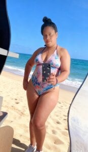 Big_ass_submissive Beach day 👿 Pic