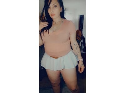 LOVELYBREEANNA143 Public Pic 2