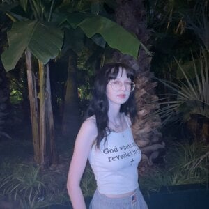 Me de CosmicGleam  3 photos