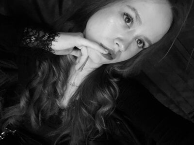 SusannaScholler Black and white Love🖤🤍 Bilde