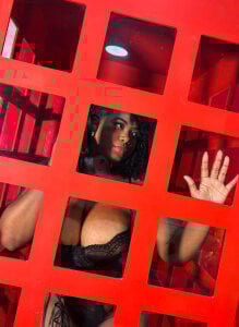 Tyra_Privacy Love is better if it smells of danger صورة واحدة|Tyra_Privacy Love is better if it smells of danger صورتان|Tyra_Privacy Love is better if it smells of danger  5 صور|Tyra_Privacy Love is better if it smells of danger  5 صورة