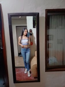 Lucy-Bluesea Mood Casual Pic