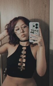 AlexaFoxy18 (⁠✯⁠ᴗ⁠✯⁠) Pic 2