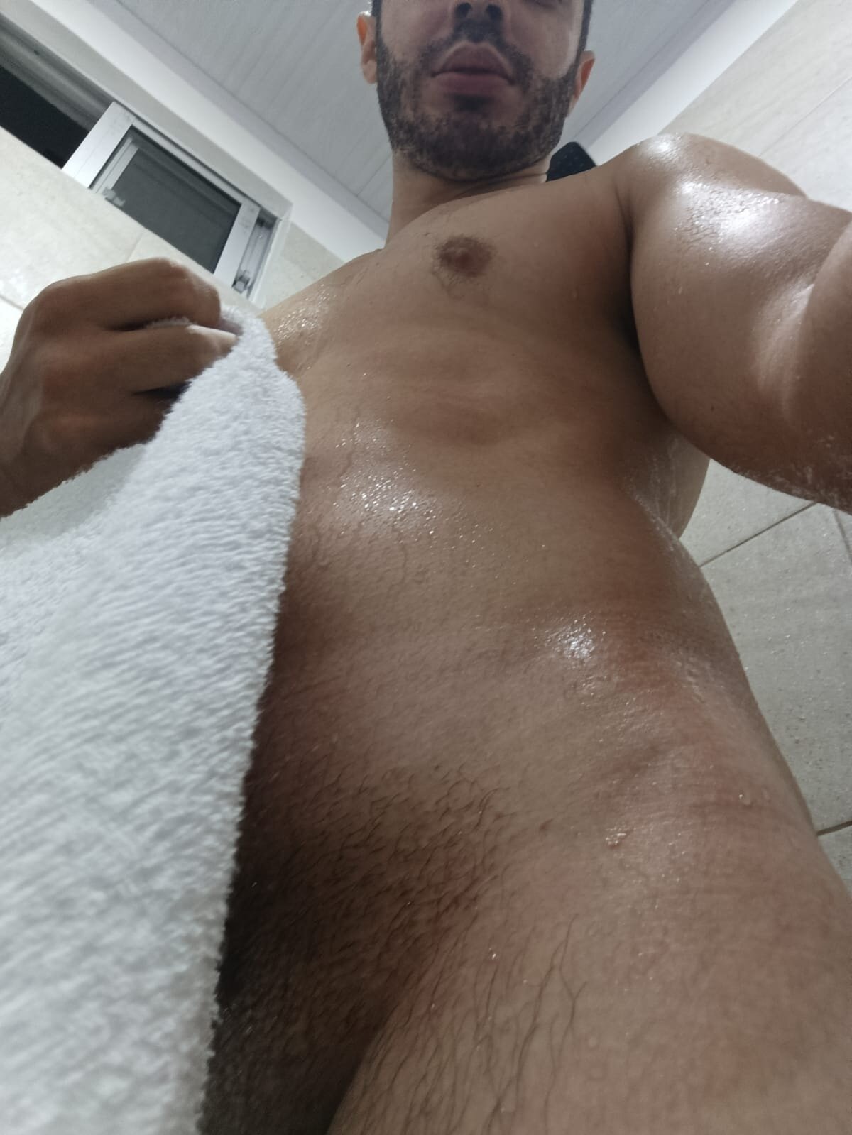 AxelThompson_  8422. kiemelt képe