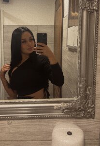 SerenaWish Public Pic 7