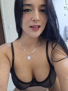 lila_queen_ “So Close You Can Almost Taste Me 😈” Pic 6