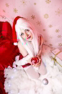 Zoe_Lynch_ Come be my December obsession ✨ Pic 4