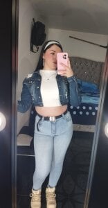 Emily-Hot_ Public Pic 6