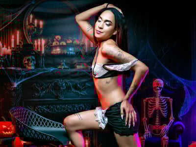 ChanelleJohnson_ hot halloween Pic 2