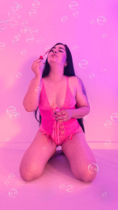 ZiaCooper_ Kisses in Bubbles Pic 4