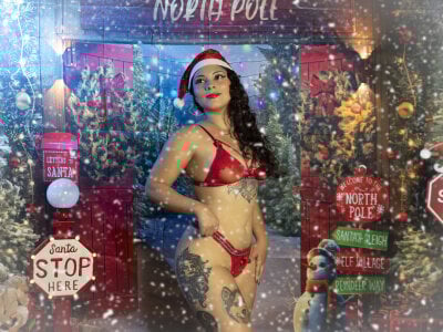 Pandora_Winspurd3 CHRISTMAS PHOTO Pic 2