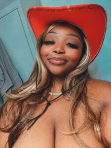 HOTMILFKATIEE For my fans.. Pic 2