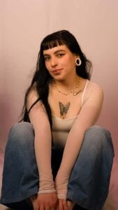 Lucy_Smith2 Me Pic 3