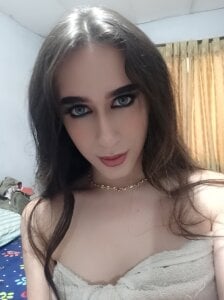 sexyvioletvalerious Just me... Pic 4