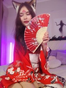 Emily_Strikeee cunning kitsune🦊🌸 Pic