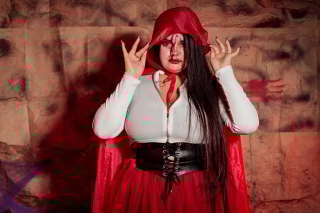 BrithneyLee_ Hide from the wolf, Little Red Riding Hood 🐺 Pic 8