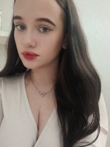 Nicole-Kiss Public Pic