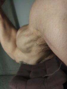 BigMontainsRock BIG BODY VERY ROCK BICEPS Pic