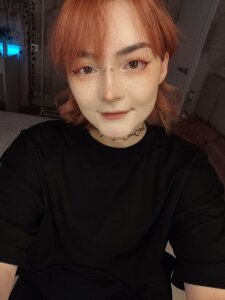 ElvaFelt Im in black suit today💖 Pic 2